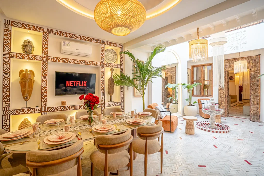 Intérieur raffiné d'un bien géré par Sweetbnb à Marrakech